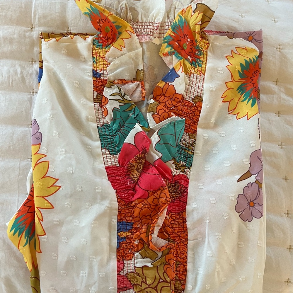 Floral Ruffle Blouse - Multicolor - Picture 3 of 4